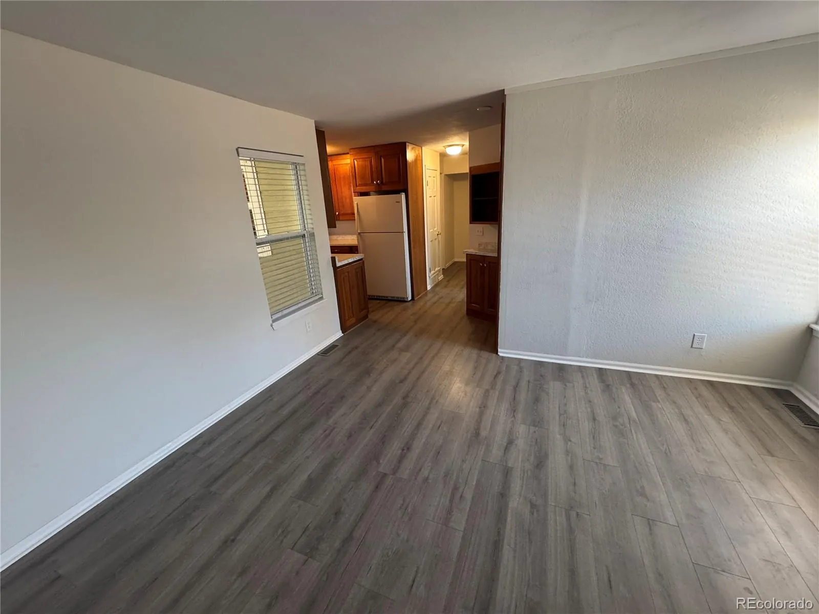 992 S Dearborn Way #7 Aurora CO 80012 MLS #REC5098665 05242026191557 1600 19