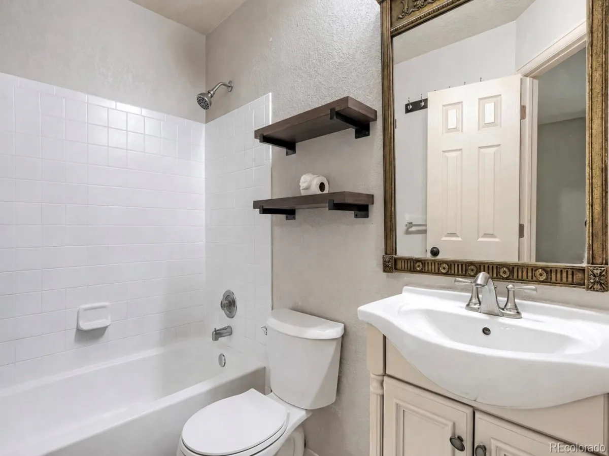 11913 E Kepner Drive Aurora CO 80012 | MLS #REC5098866 06052026064426 1200 22