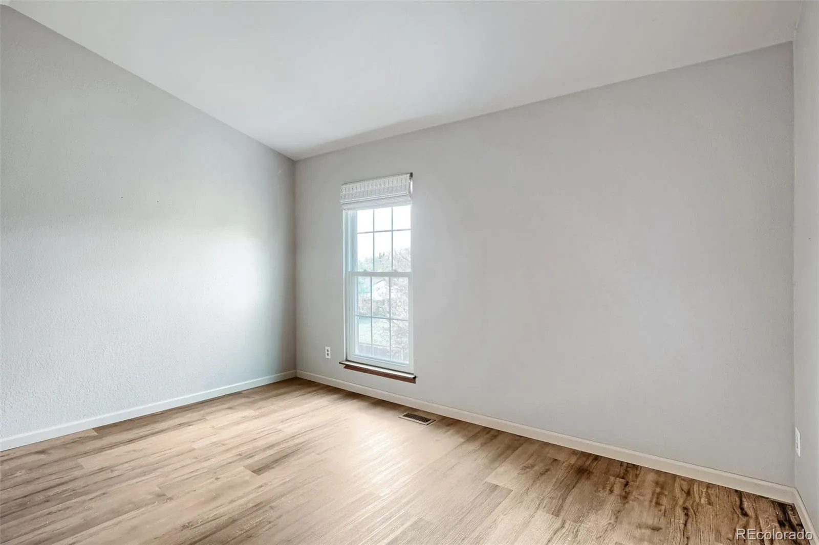 11913 E Kepner Drive Aurora CO 80012 | MLS #REC5098866 06052026064426 1600 19