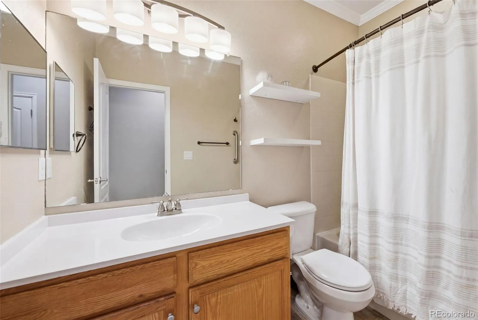 3198 S Nepal Way Aurora CO 80013 MLS #REC5101287 05082026032206 1600 14
