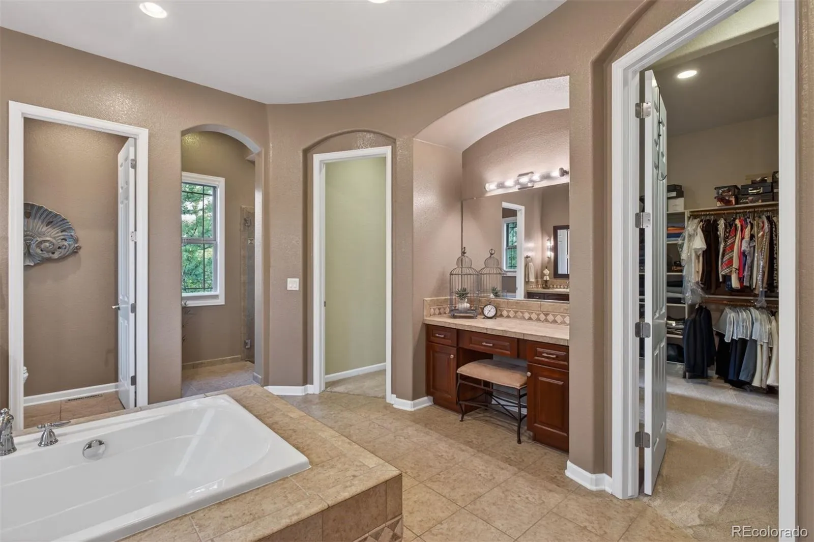 6257 Oxford Peak Court Castle Rock CO 80108 MLS #REC5105205 05012026152754 1600 17