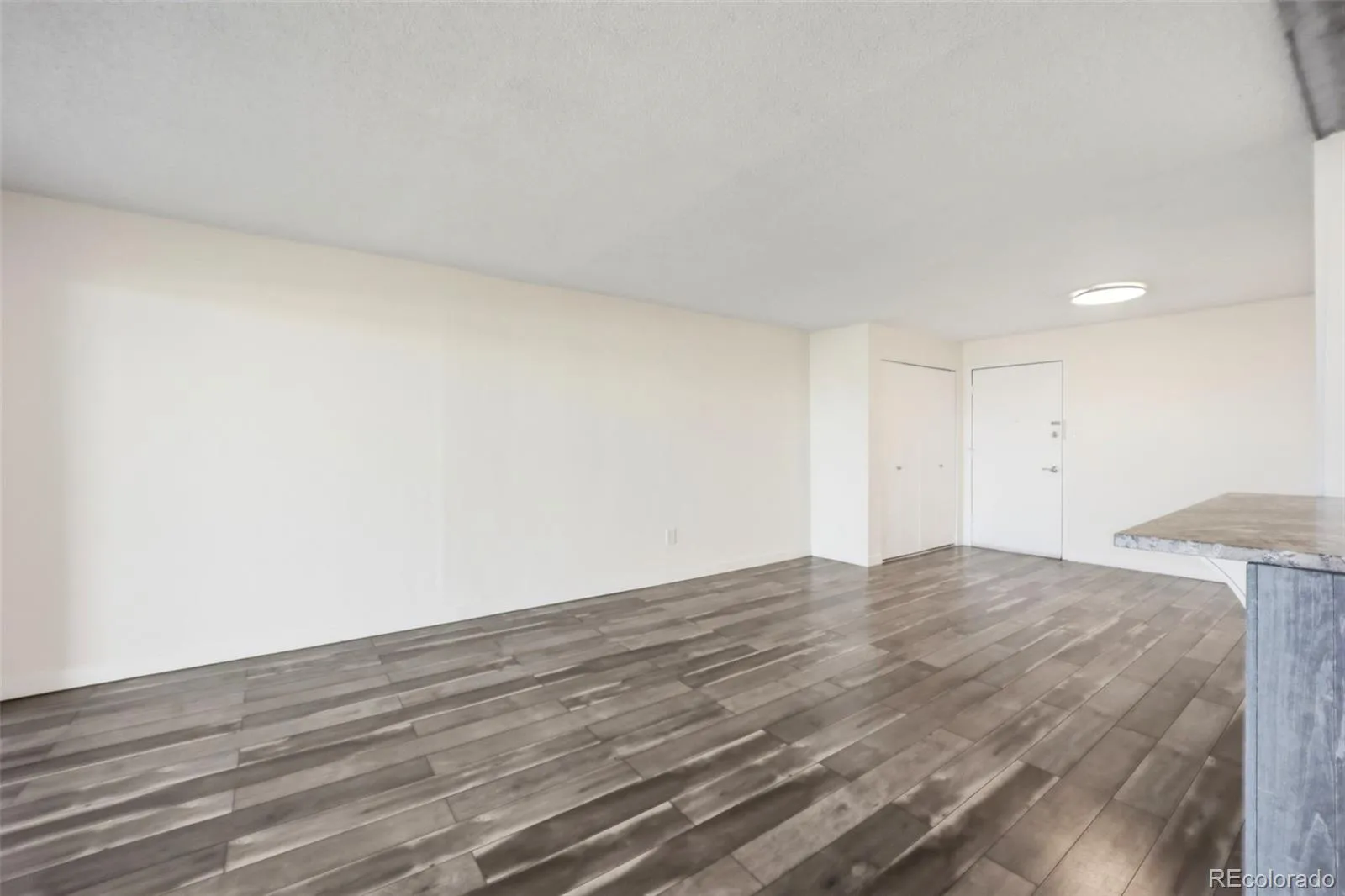 04172026011100 1600 24