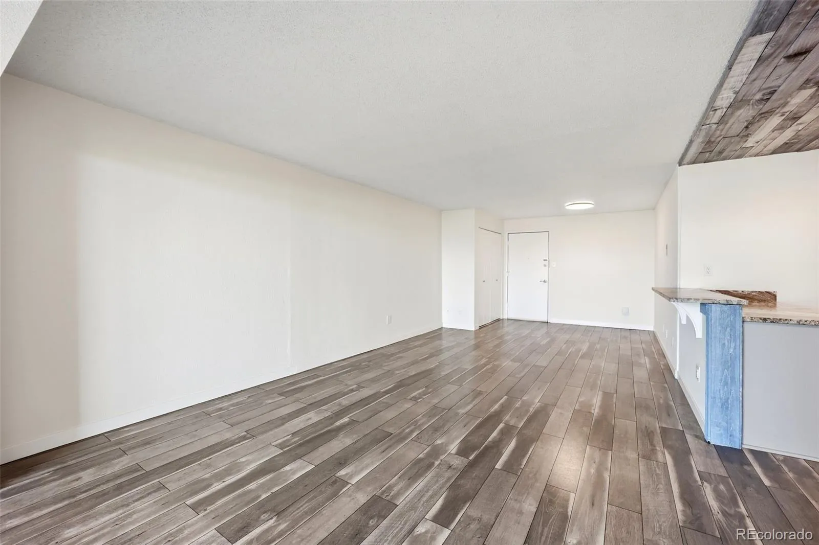 04172026011100 1600 27