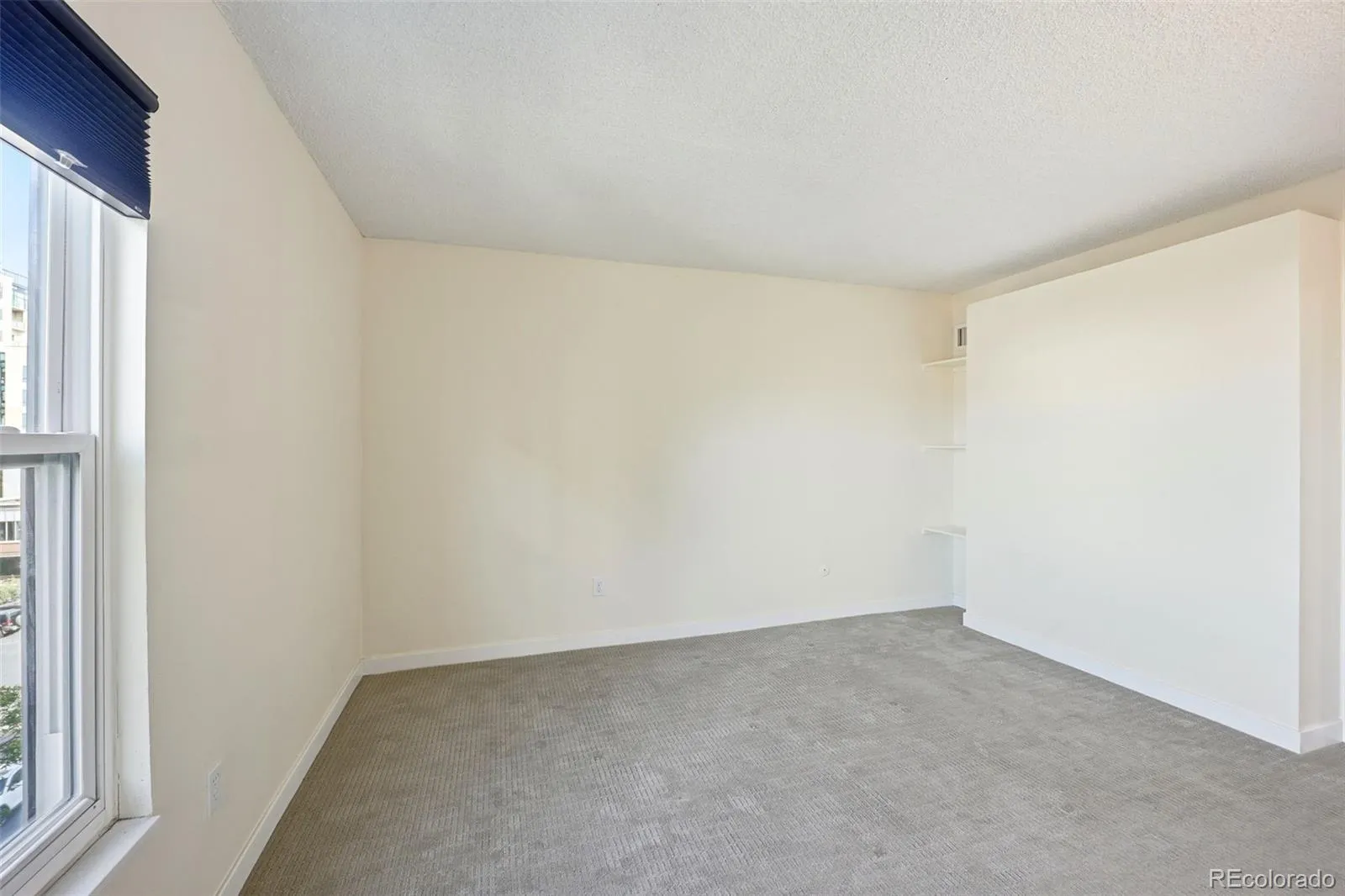 04172026011100 1600 39