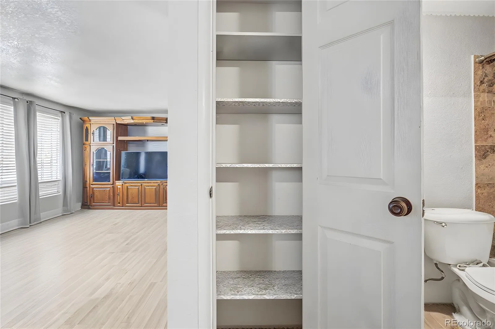 4685 W Gill Place Denver CO 80219 | MLS #REC5107944 08182026012235 1600 28
