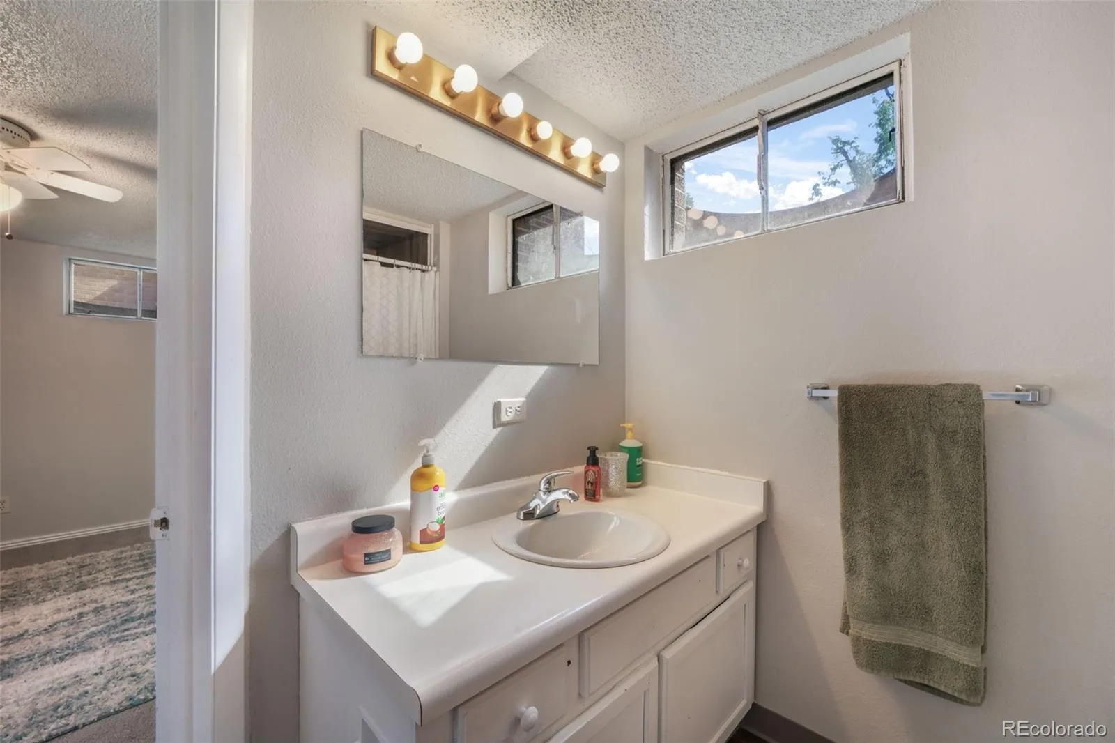 480 S Newland Street Lakewood CO 80226 | MLS #REC5110189 08252026233433 1600 30