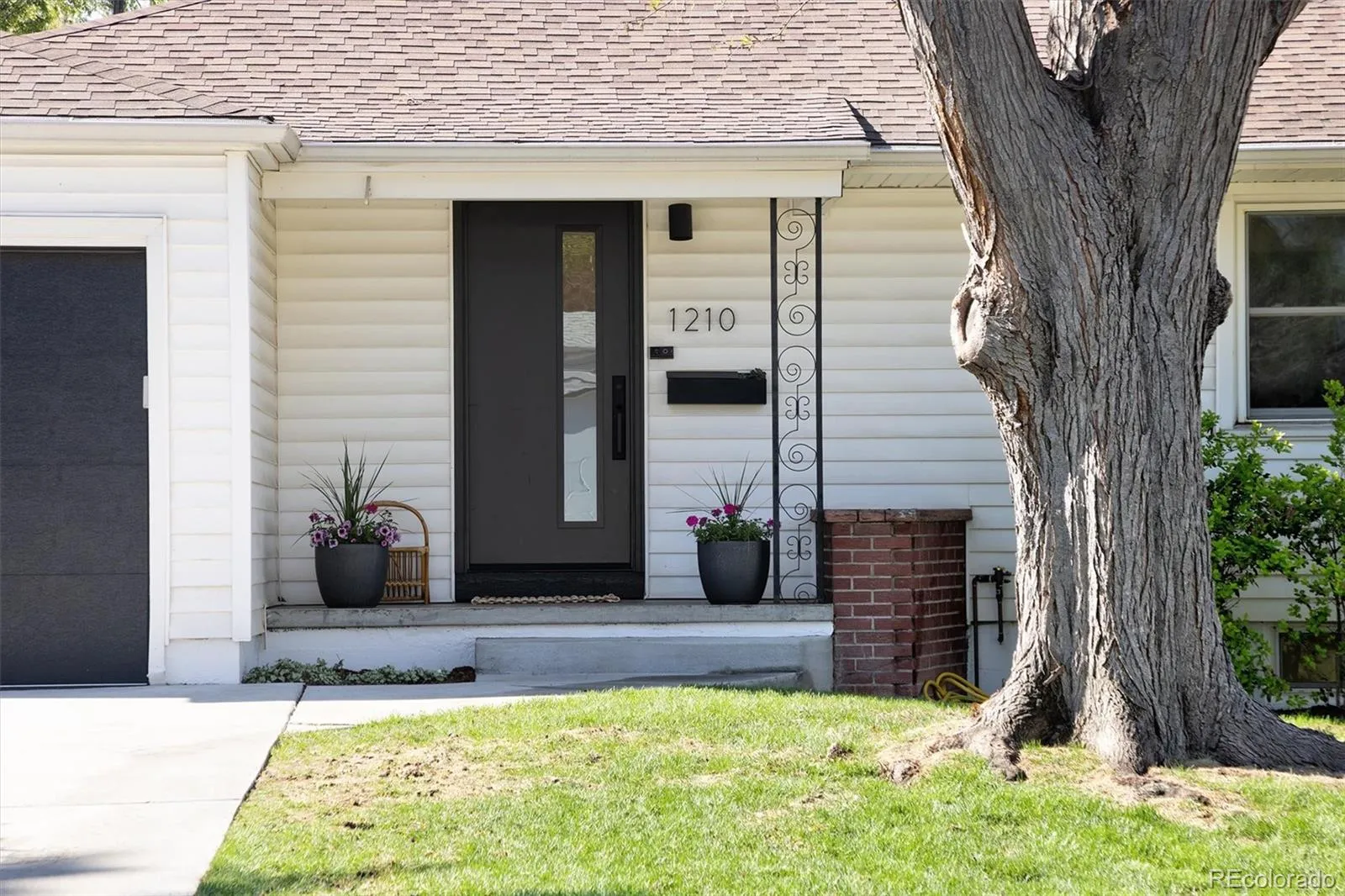 1210 E Amherst Avenue Englewood CO 80113 MLS #REC5110784 05052026193745 1600 1