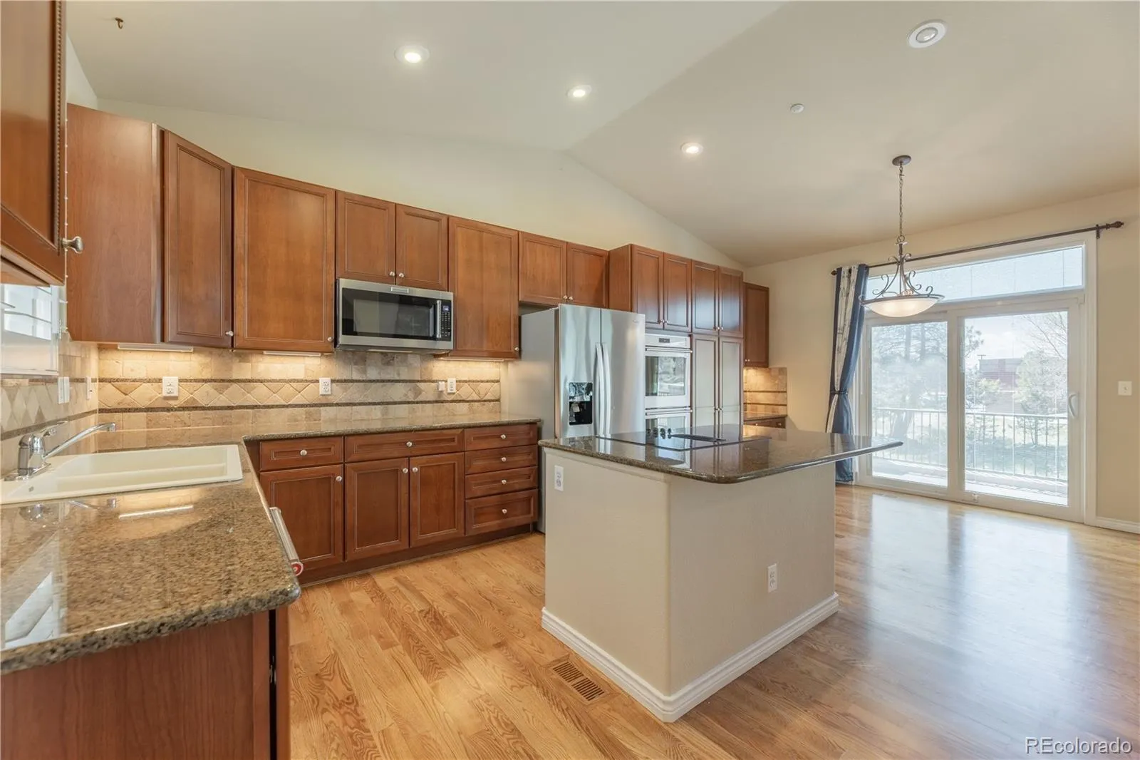 5011 Vermillion Court Castle Rock CO 80108 MLS #REC5113387 05072026163651 1600 10