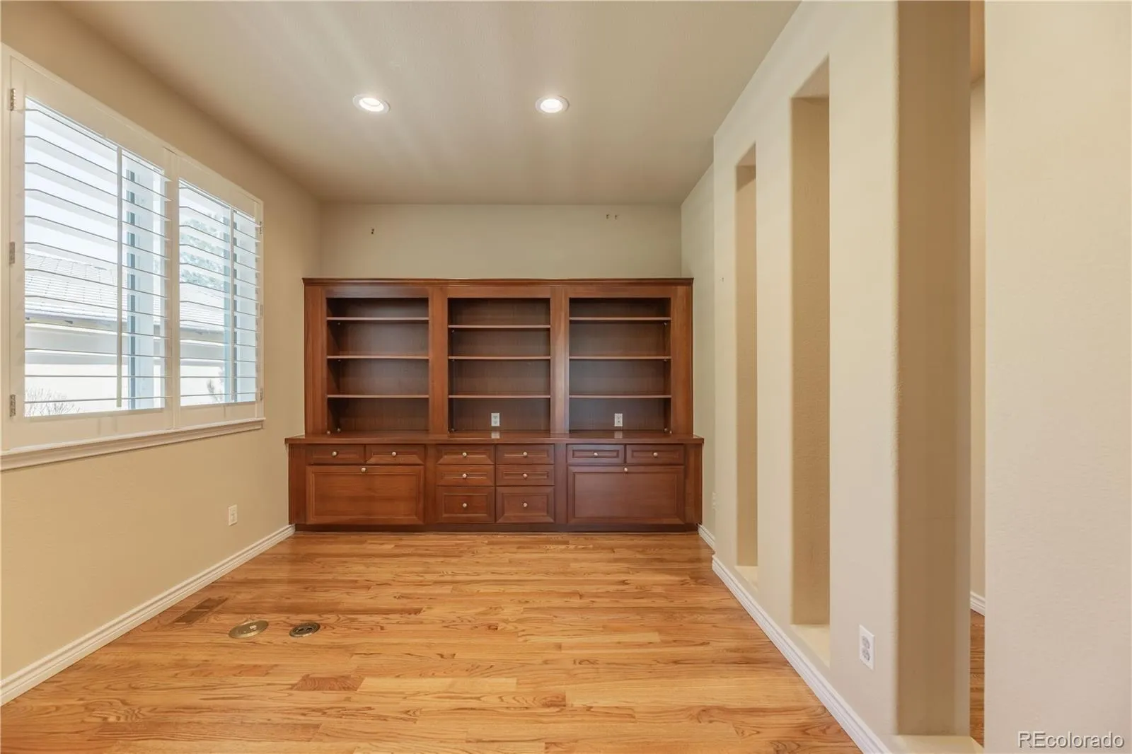 5011 Vermillion Court Castle Rock CO 80108 MLS #REC5113387 05072026163651 1600 15