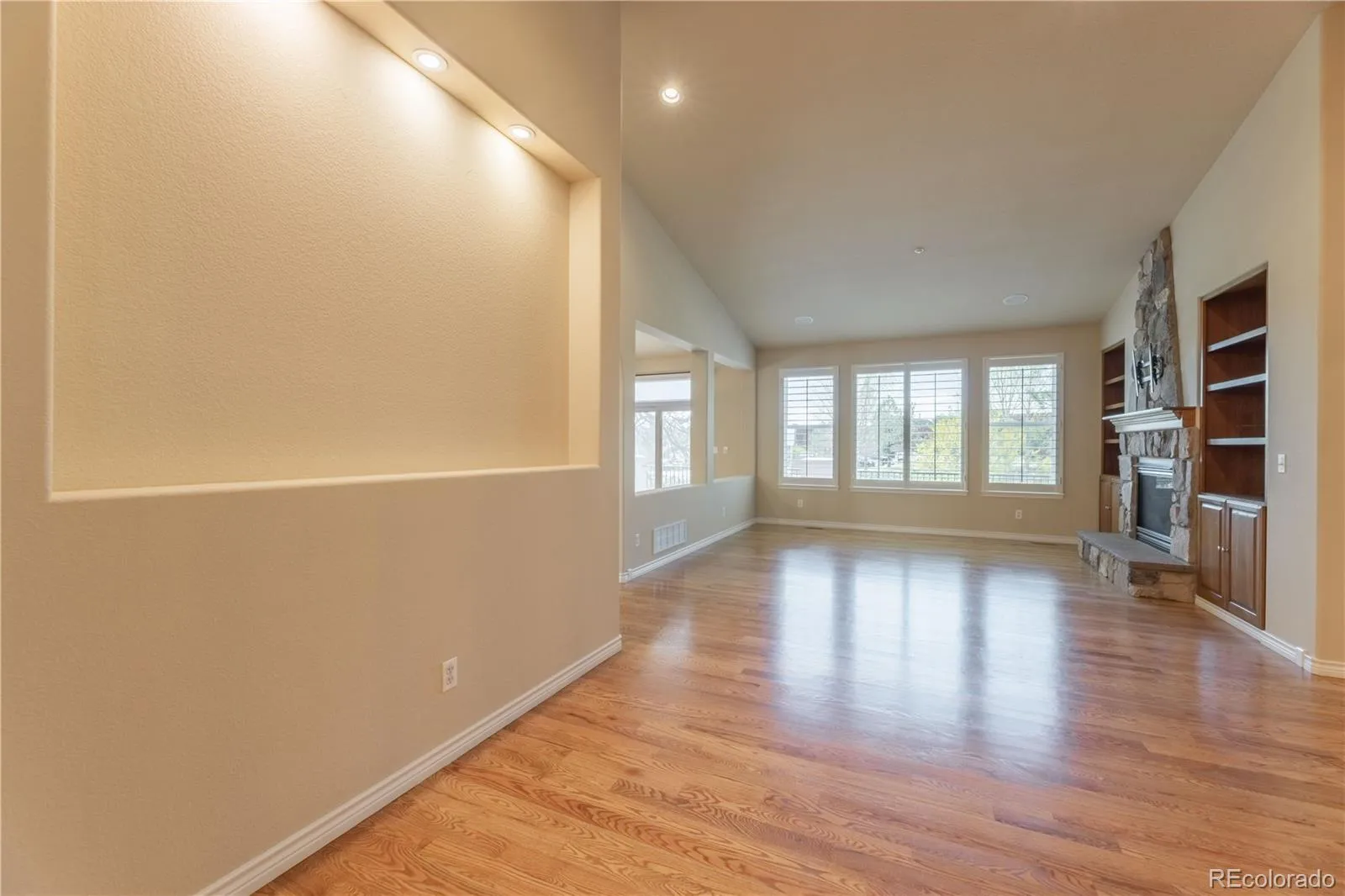 5011 Vermillion Court Castle Rock CO 80108 MLS #REC5113387 05072026163651 1600 6
