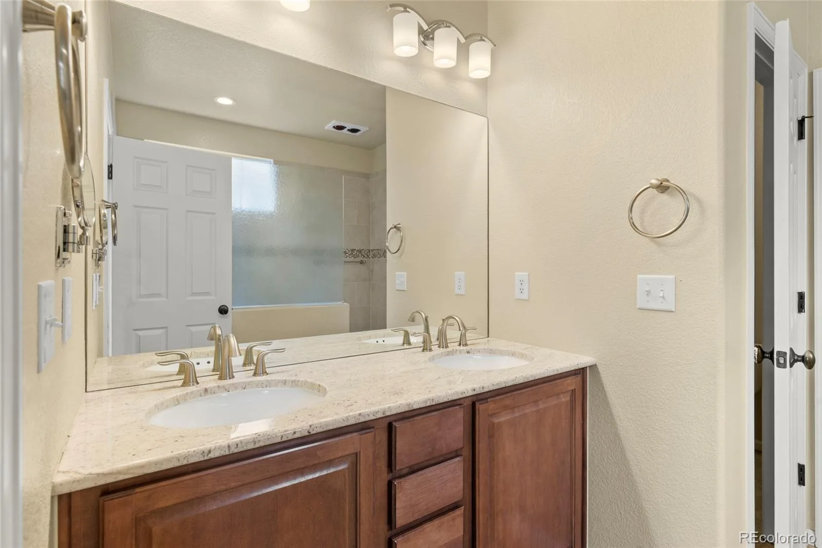 11681 Blackmoor Street Parker CO 80138 | MLS #REC5115396 08222026173348 1600 21