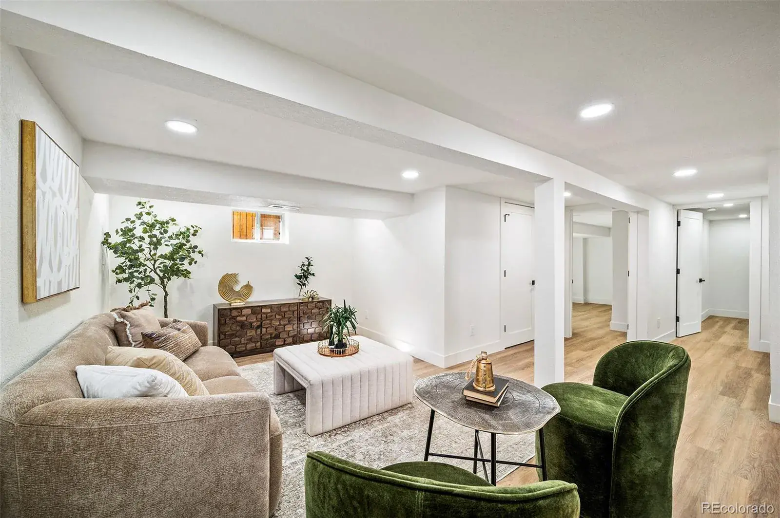 10242025210642 1600 16