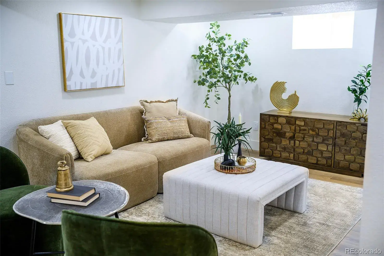 10242025210642 1600 19