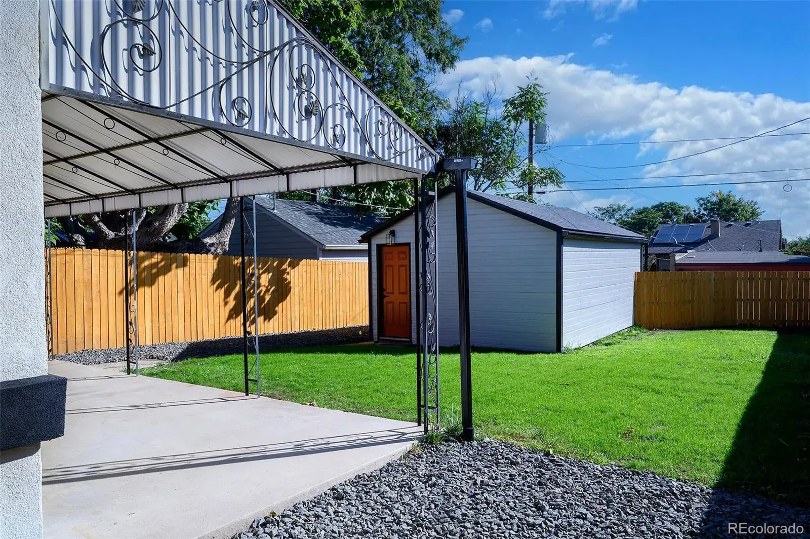 10242025210642 1600 25