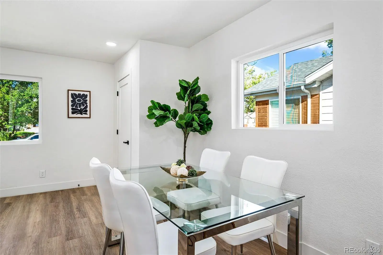 10242025210642 1600 3