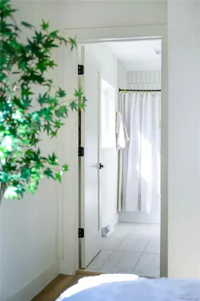 10242025210642 800 11