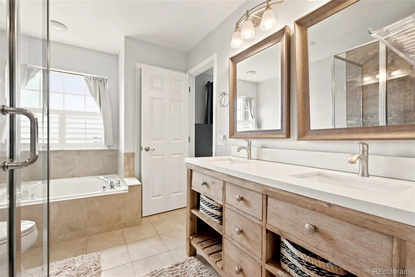 22861 E Briarwood Place Aurora CO 80016 | MLS #REC5115760 07032026161324 1600 23
