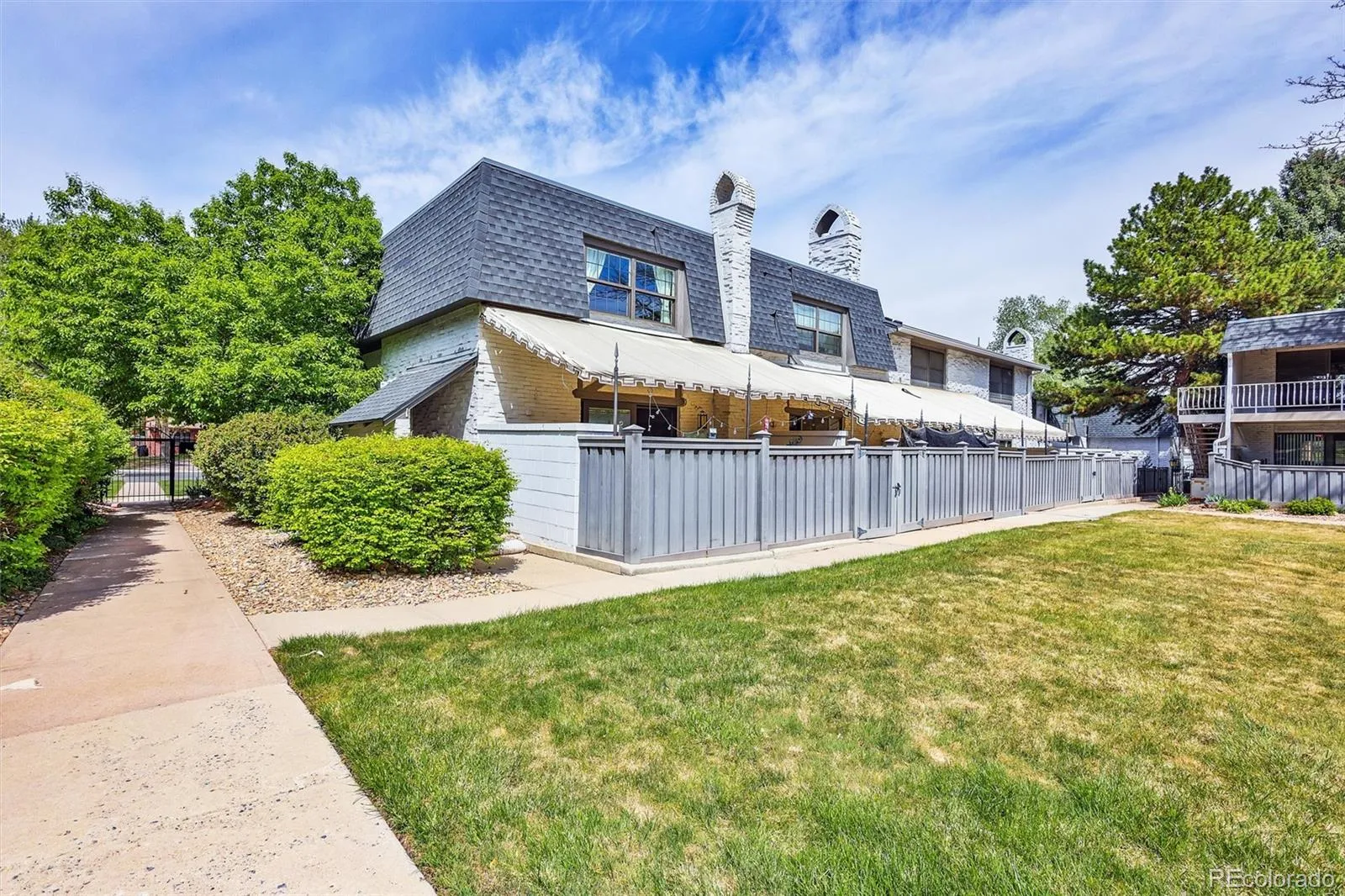 3538 S Ivanhoe Street Denver CO 80237 MLS #REC5118386 05072026040417 1600 24