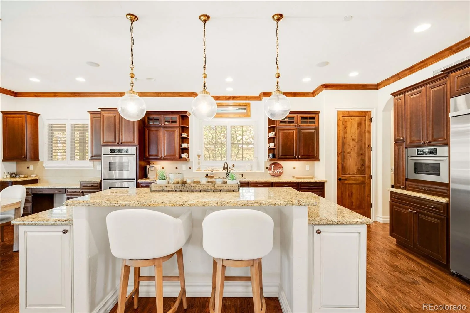 981 Buffalo Ridge Road Castle Pines CO 80108 | MLS #REC5121699 08202026180535 1600 15