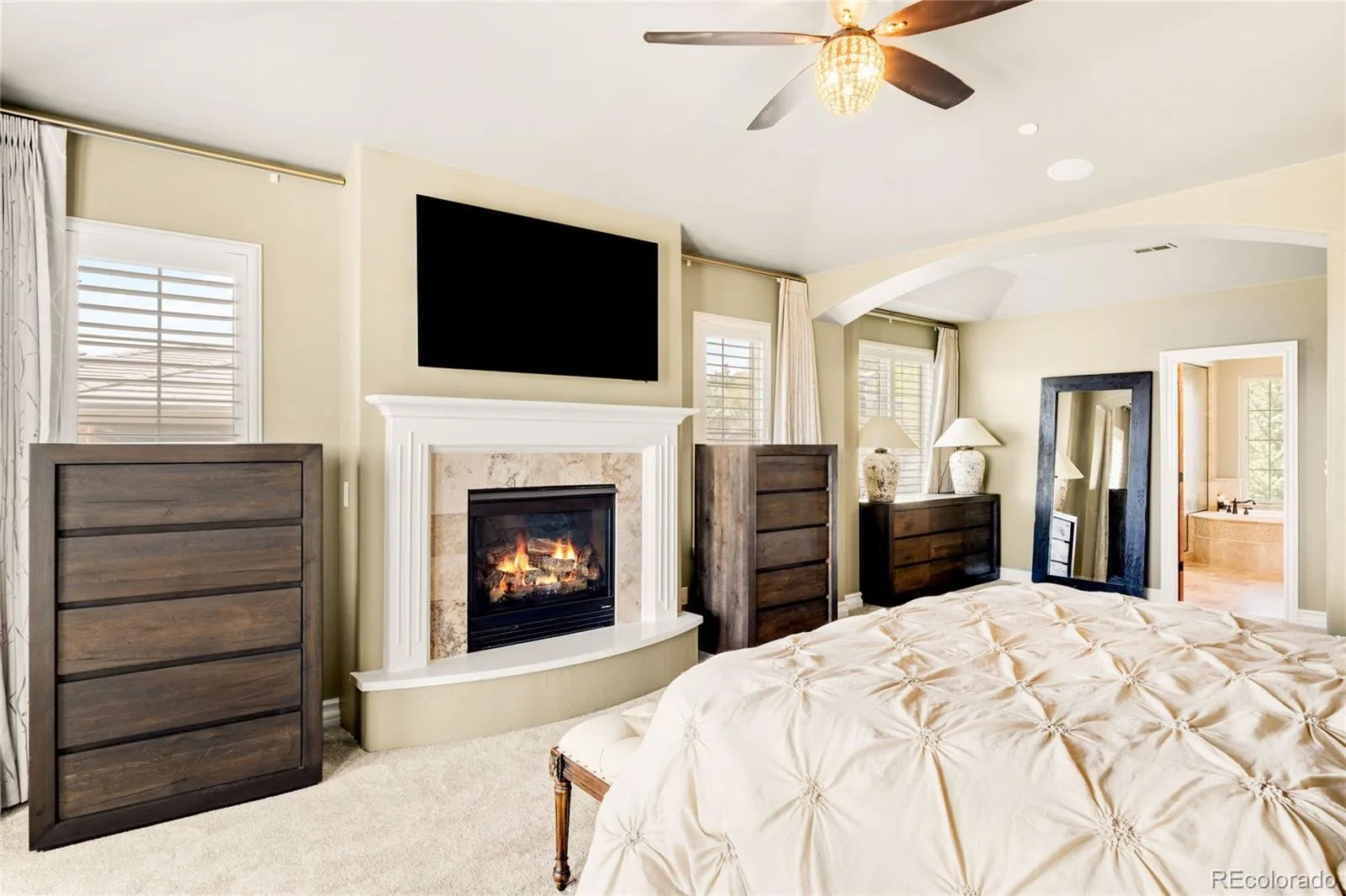981 Buffalo Ridge Road Castle Pines CO 80108 | MLS #REC5121699 08202026180535 1600 26
