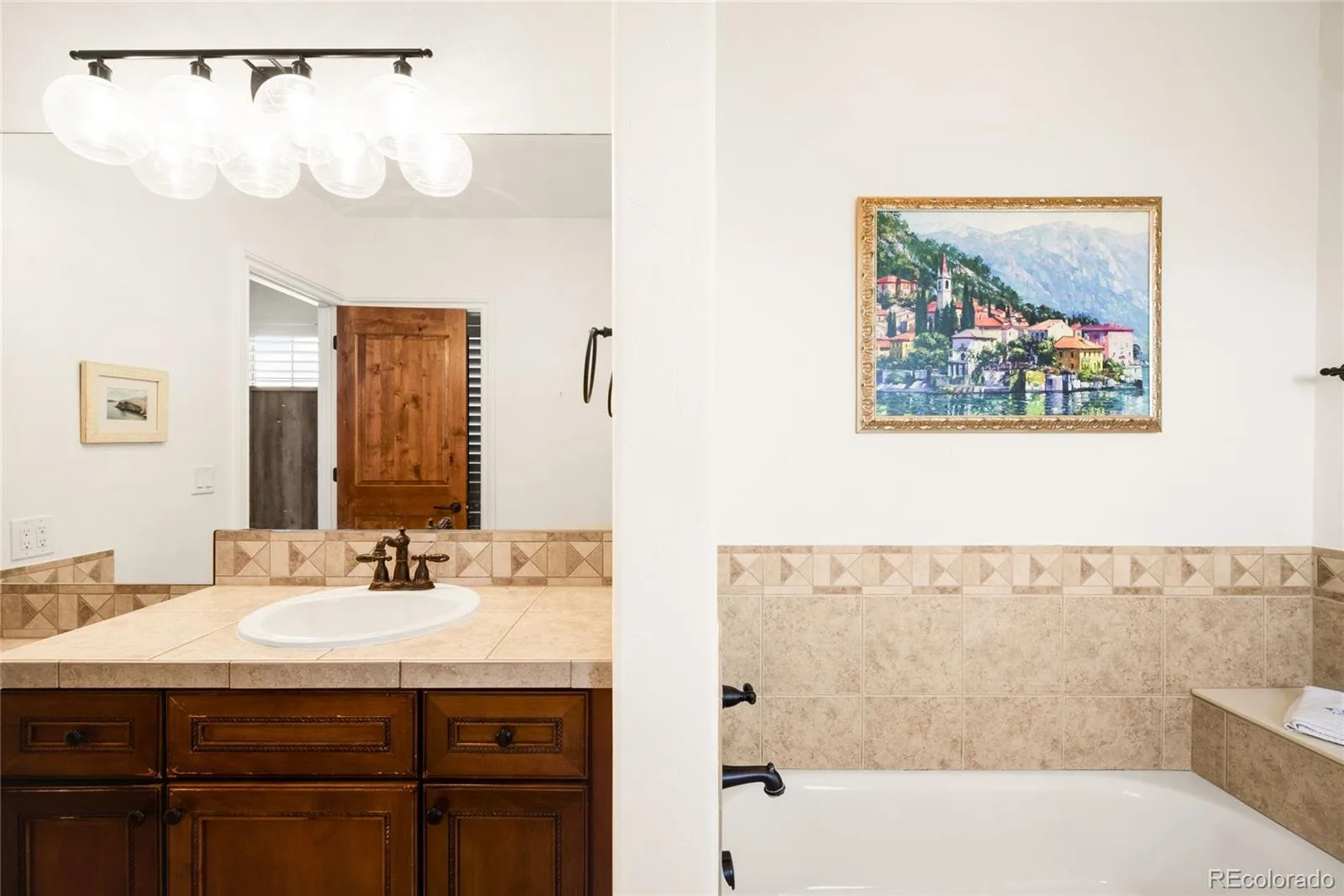981 Buffalo Ridge Road Castle Pines CO 80108 | MLS #REC5121699 08202026180535 1600 32