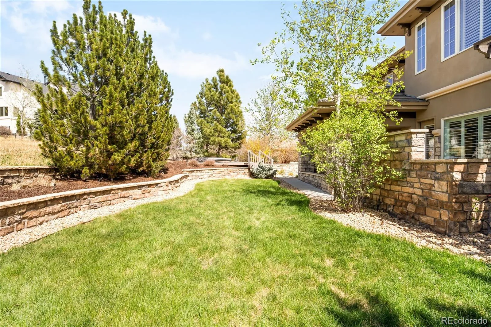 981 Buffalo Ridge Road Castle Pines CO 80108 | MLS #REC5121699 08202026180535 1600 44