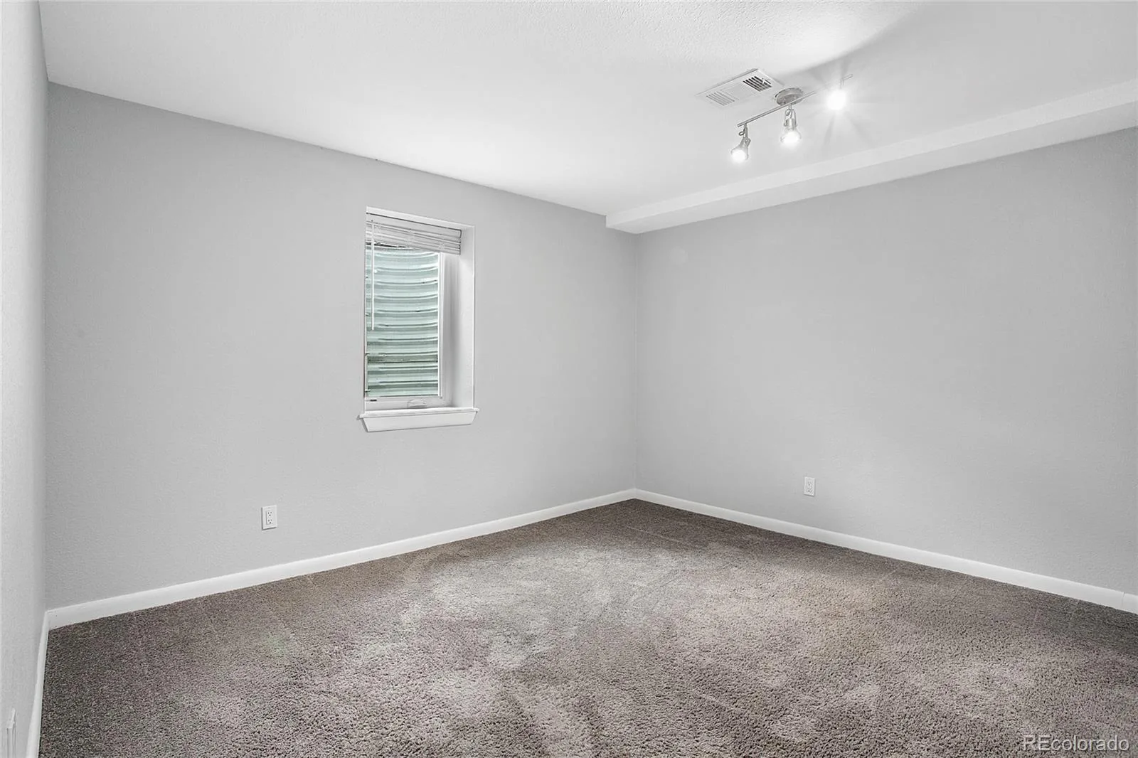 1030 S Kearney Street Denver CO 80224 | MLS #REC5122849 09232026031535 1600 28