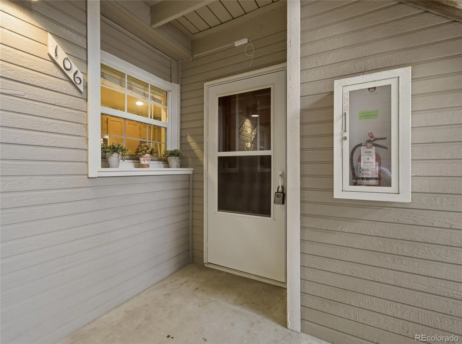 5705 W Atlantic Place #106 Lakewood CO 80227 | MLS #REC5123725 06272026140442 1600 7