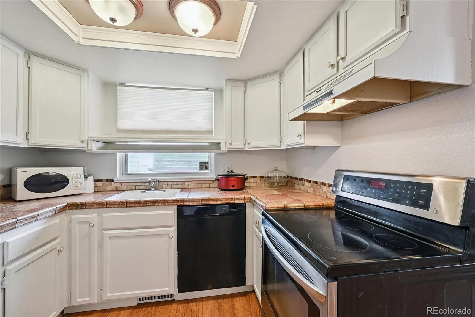 17146 E Tennessee Drive Aurora CO 80017 | MLS #REC5125206 04132026180902 1600 10
