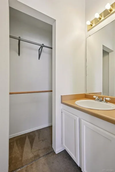 17146 E Tennessee Drive Aurora CO 80017 | MLS #REC5125206 09182026145020 800 16