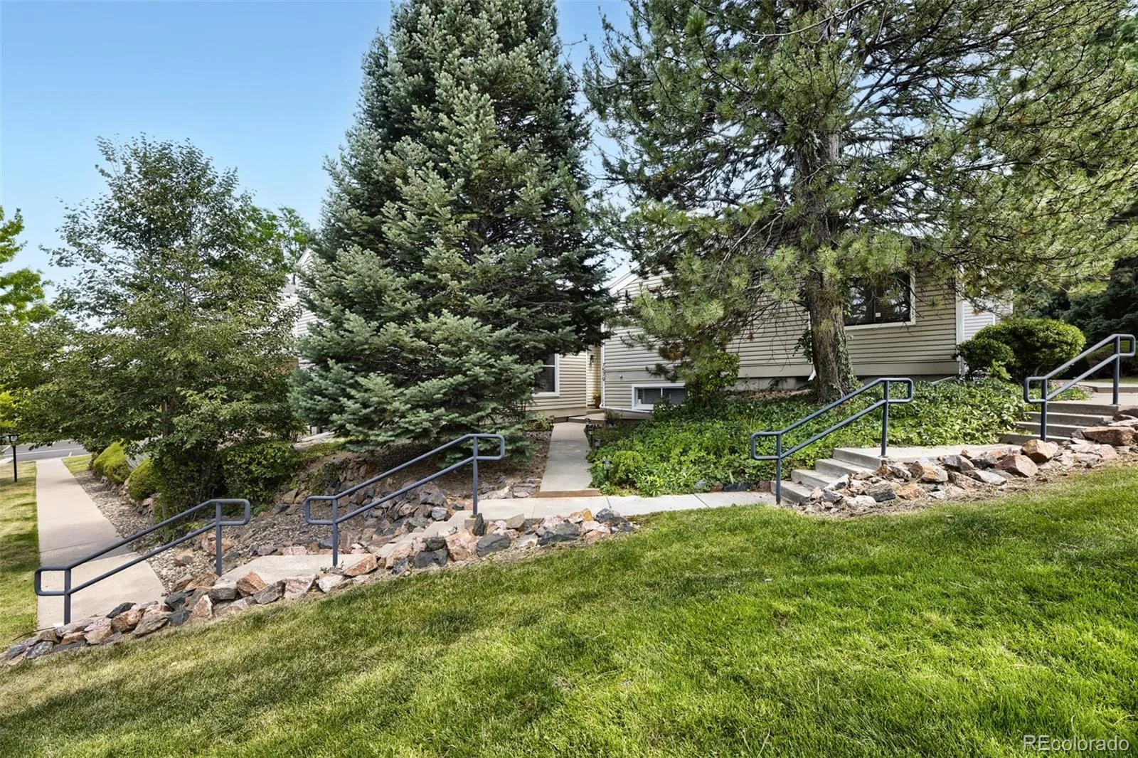 7579 S Monaco Way Englewood CO 80112 | MLS #REC5128182 07162026181855 1600 3