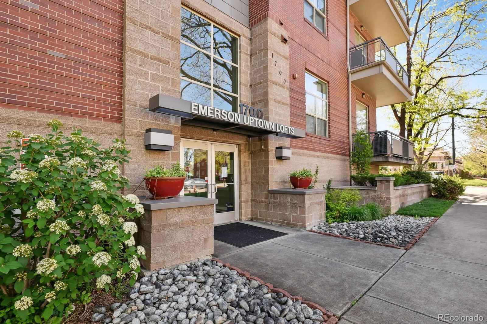 1700 N Emerson Street #304 Denver CO 80218 MLS #REC5133667 05202026222445 1600 0