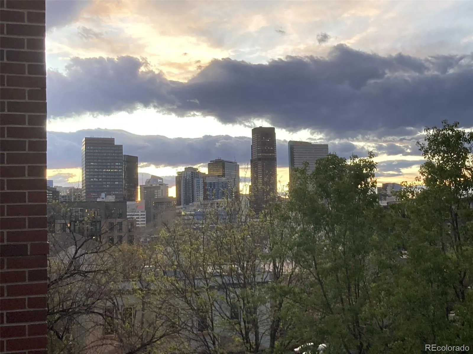 1700 N Emerson Street #304 Denver CO 80218 MLS #REC5133667 05202026222445 1600 38