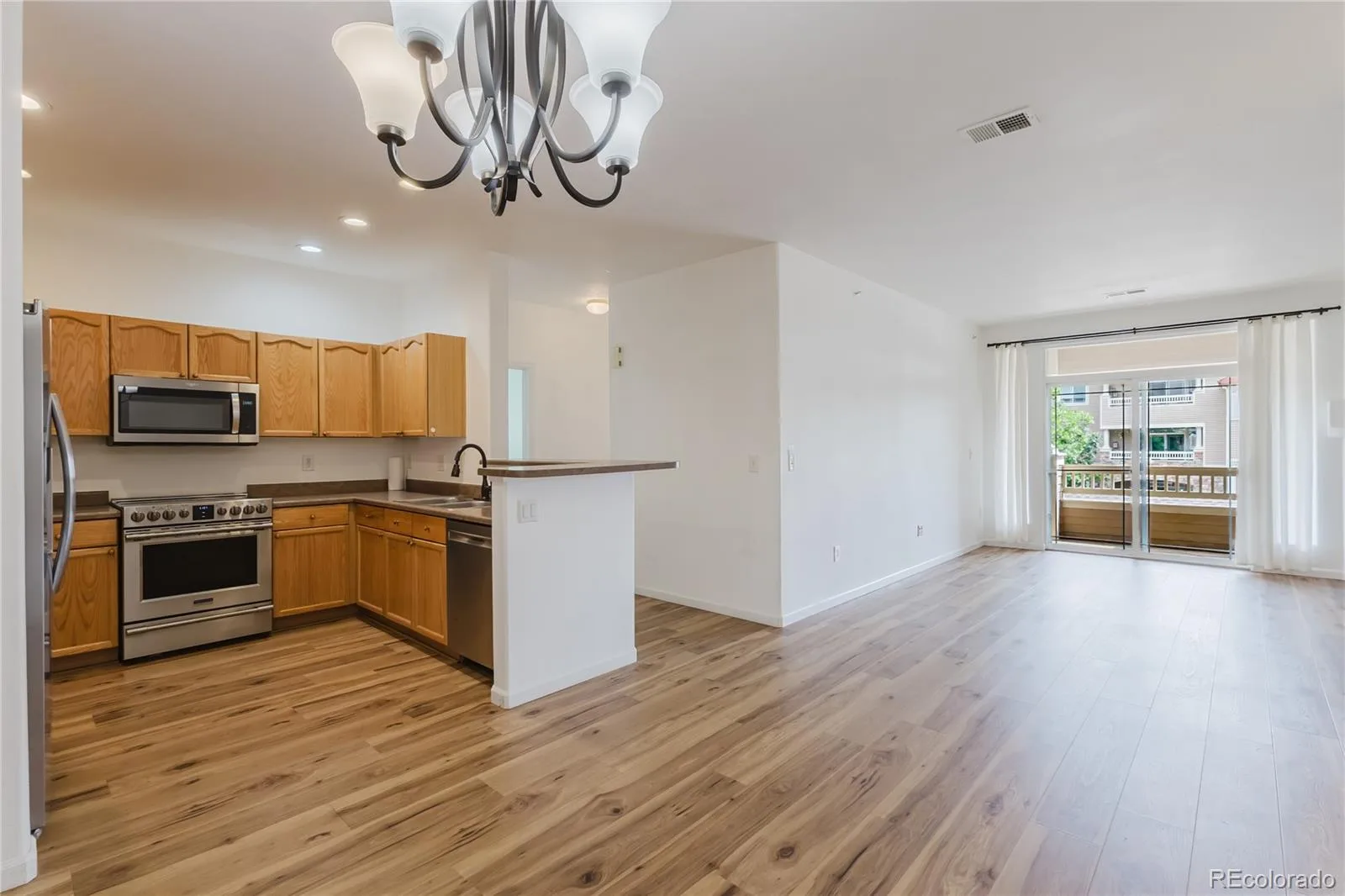 8465 S Holland Way #205 Littleton CO 80128 | MLS #REC5134721 08192026195915 1600 11