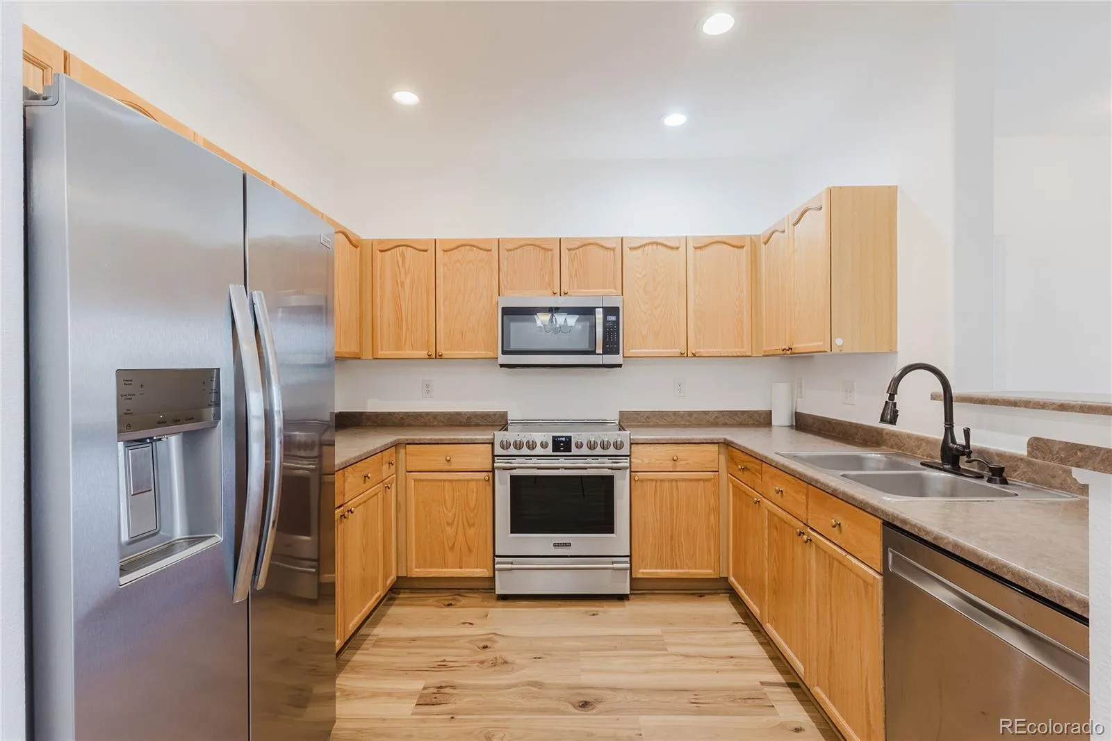 8465 S Holland Way #205 Littleton CO 80128 | MLS #REC5134721 08192026195915 1600 12