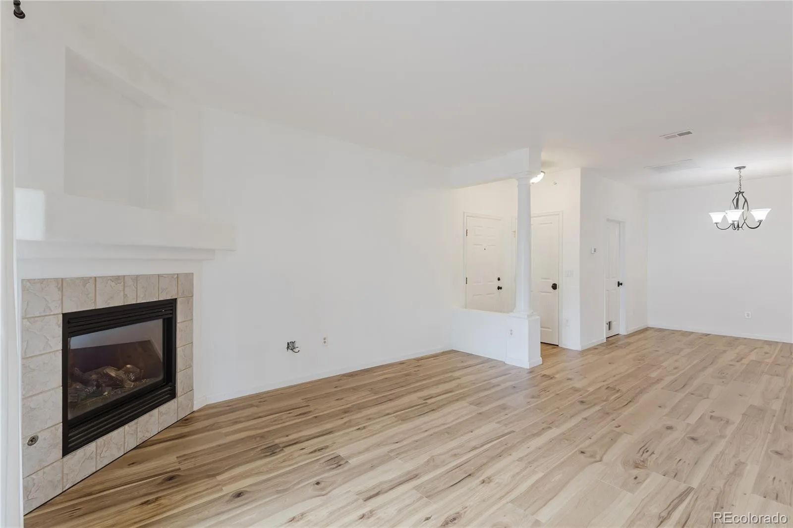 8465 S Holland Way #205 Littleton CO 80128 | MLS #REC5134721 08192026195915 1600 7