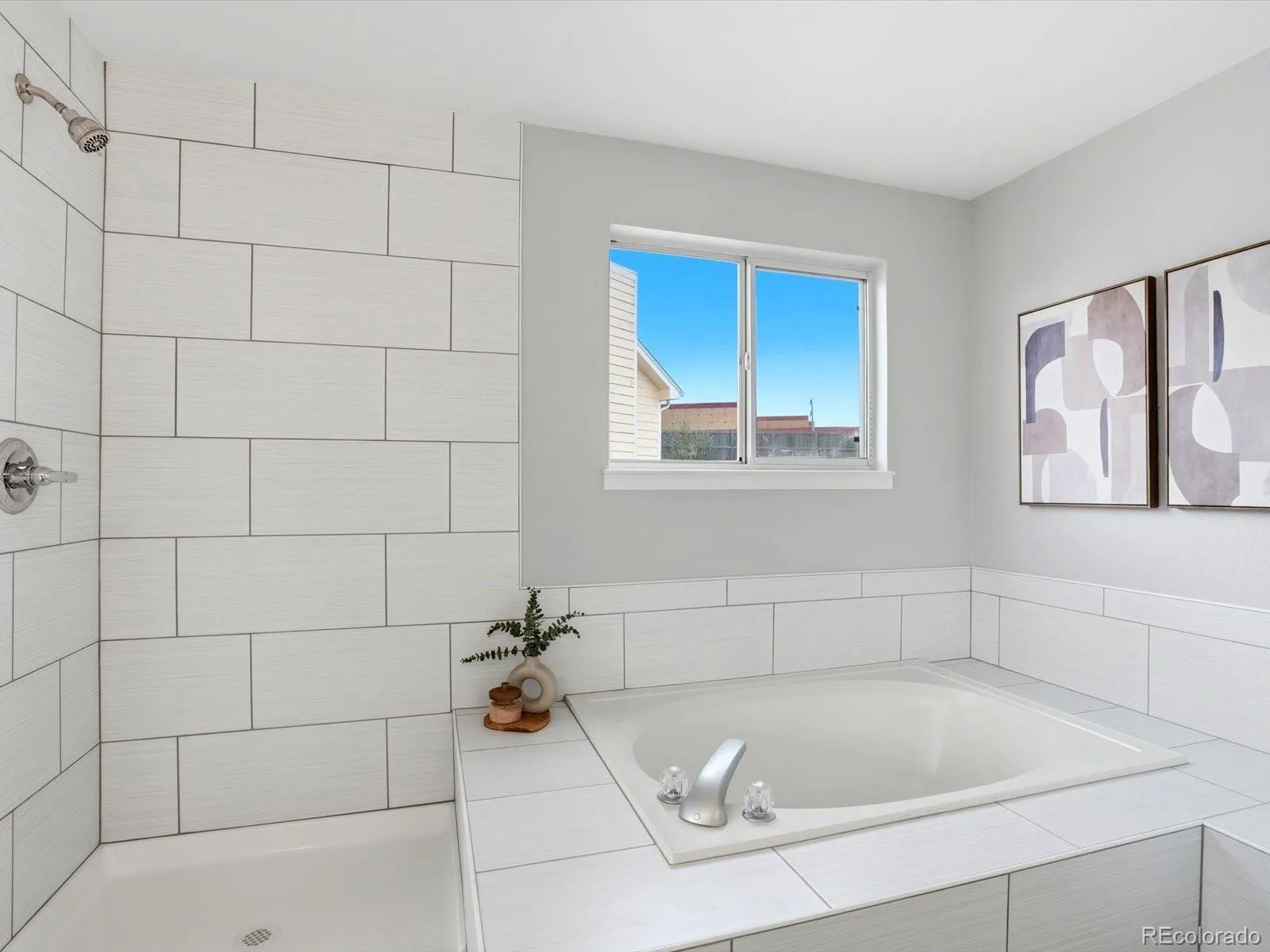 6429 Devinney Street Arvada CO 80004 MLS #REC5135236 04172026171701 1600 33