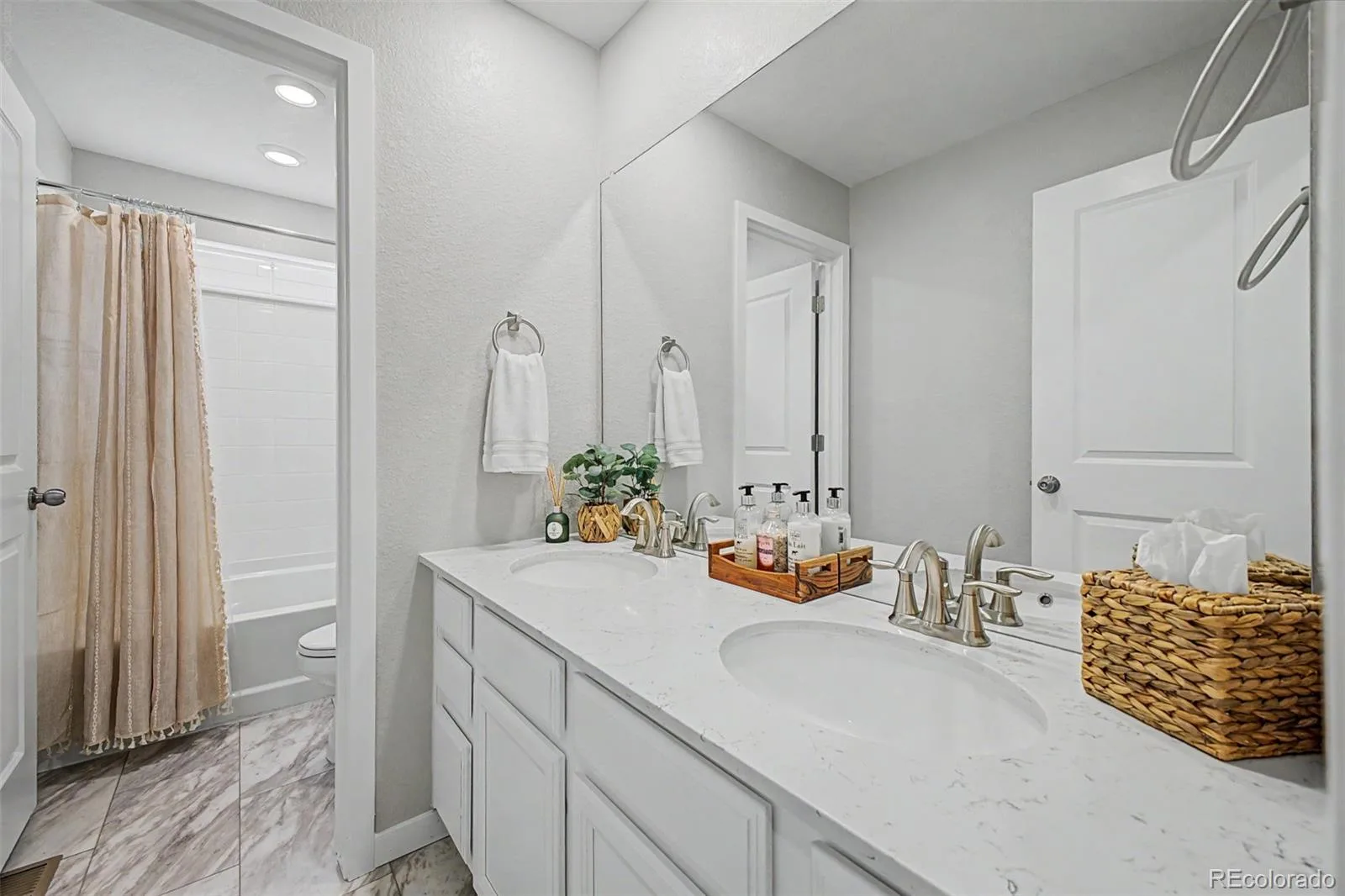 13125 E 102nd Place Commerce City CO 80022 | MLS #REC5136395 08262026213951 1600 31