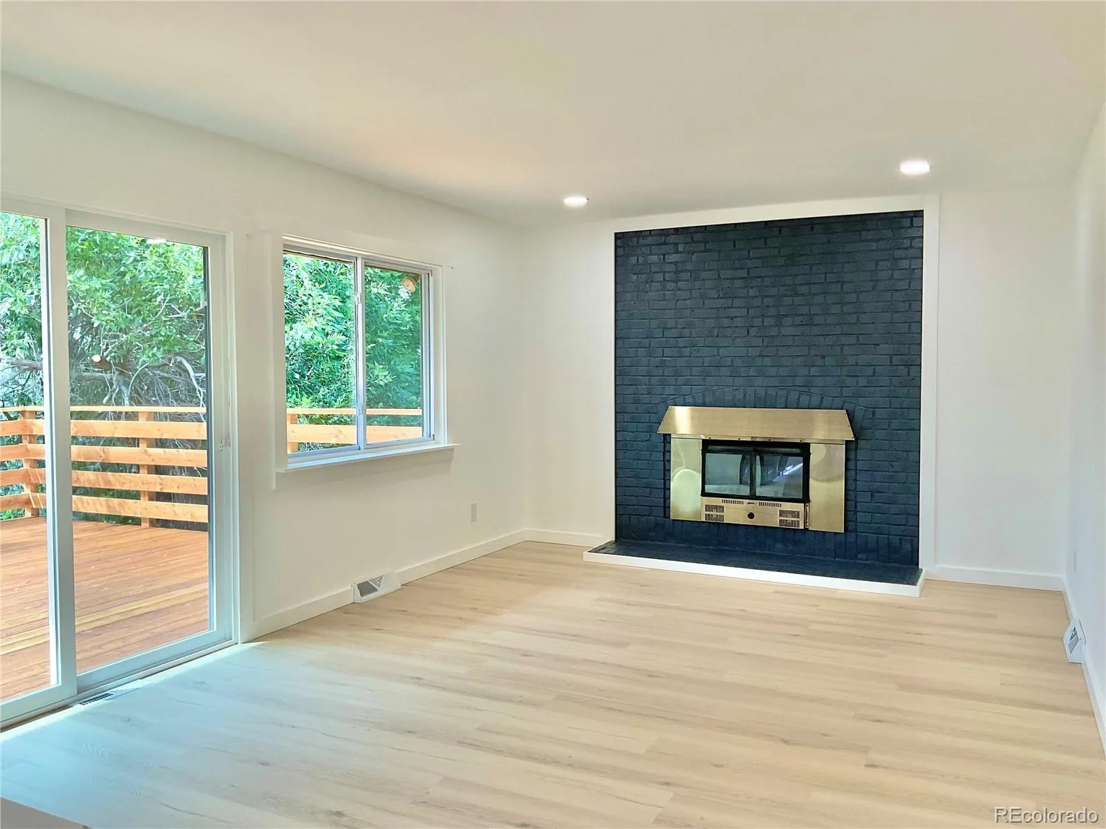 1221 S Ward Court Denver CO 80228 MLS #REC5140450 07102026003912 1600 24