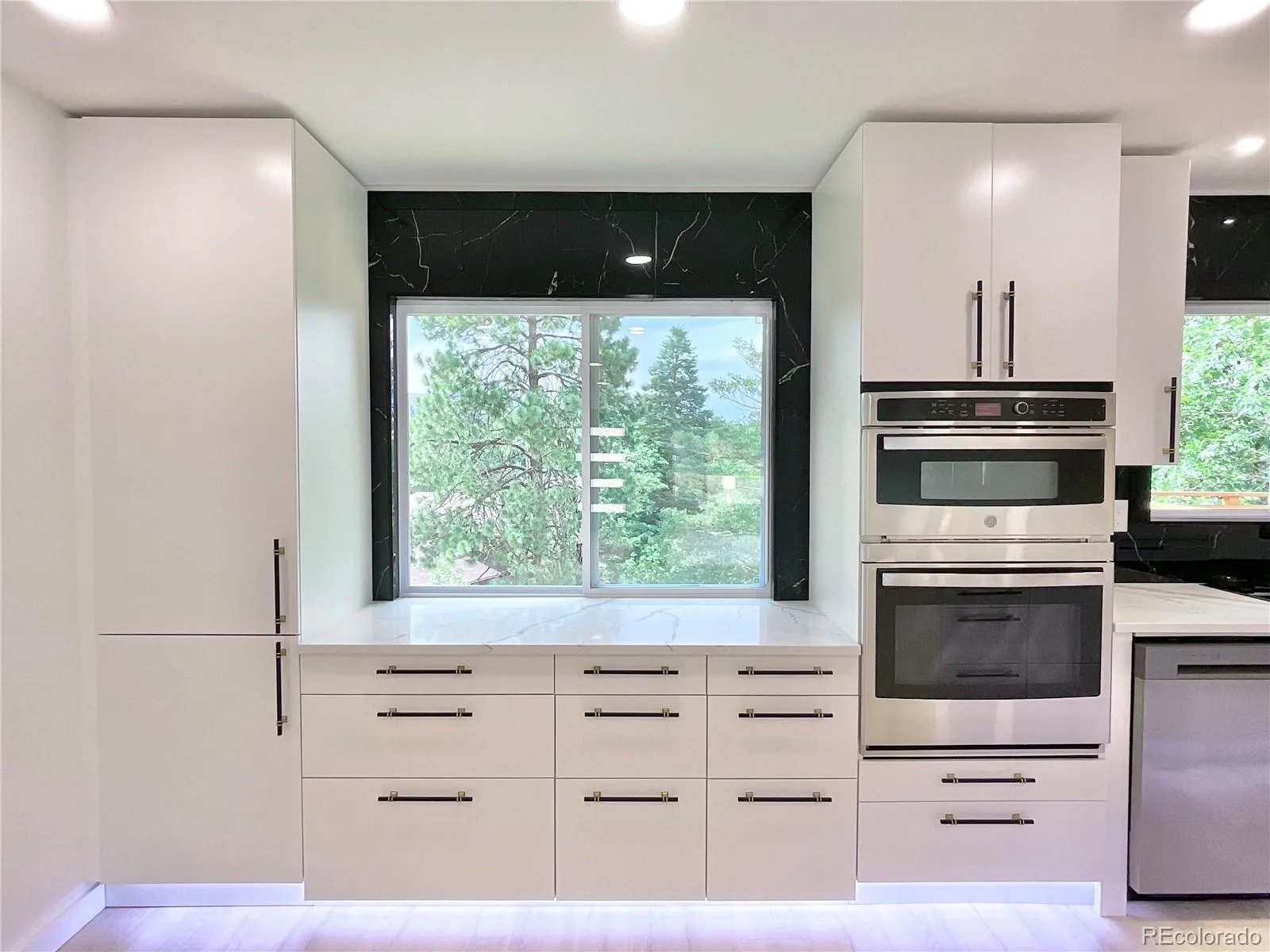 1221 S Ward Court Denver CO 80228 MLS #REC5140450 07102026003912 1600 9