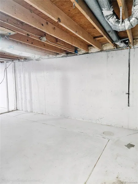 4716 Freeport Way Denver CO 80239 | MLS #REC5142888 06302026190800 800 26