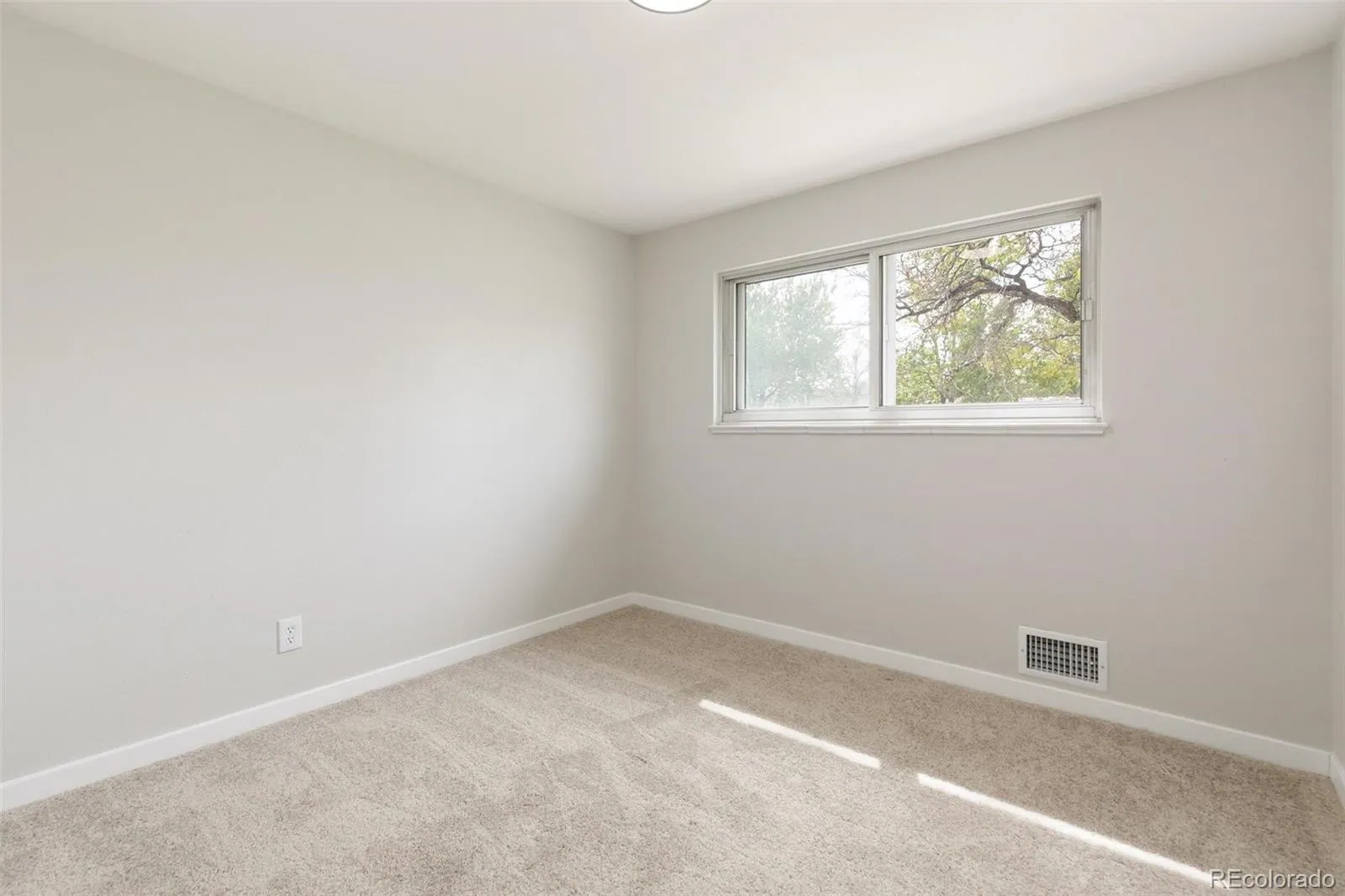 3148 Quentin Street Aurora CO 80011 MLS #REC5143564 05152026150058 1600 12