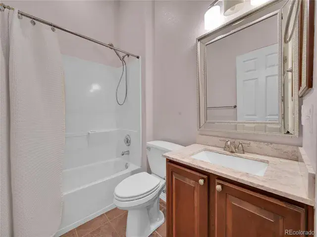 8300 Fairmount Drive #FF104 Denver CO 80247 MLS #REC5143906 04152025024007 640 20