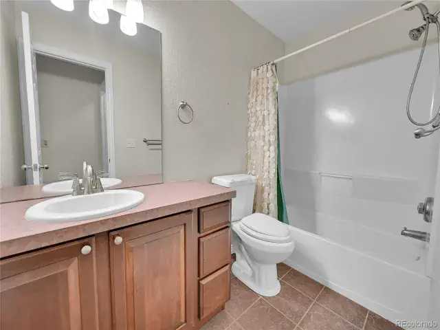 8300 Fairmount Drive #FF104 Denver CO 80247 MLS #REC5143906 04152025024007 640 25
