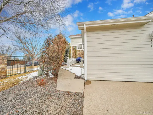 8300 Fairmount Drive #FF104 Denver CO 80247 MLS #REC5143906 04152025024007 640 26