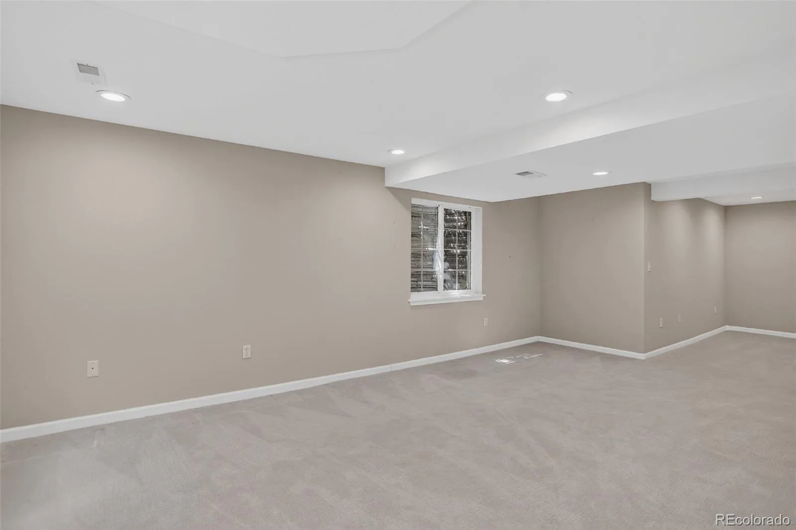 10130 Lodestone Way Parker CO 80134 MLS #REC5145935 07302026165617 1600 34