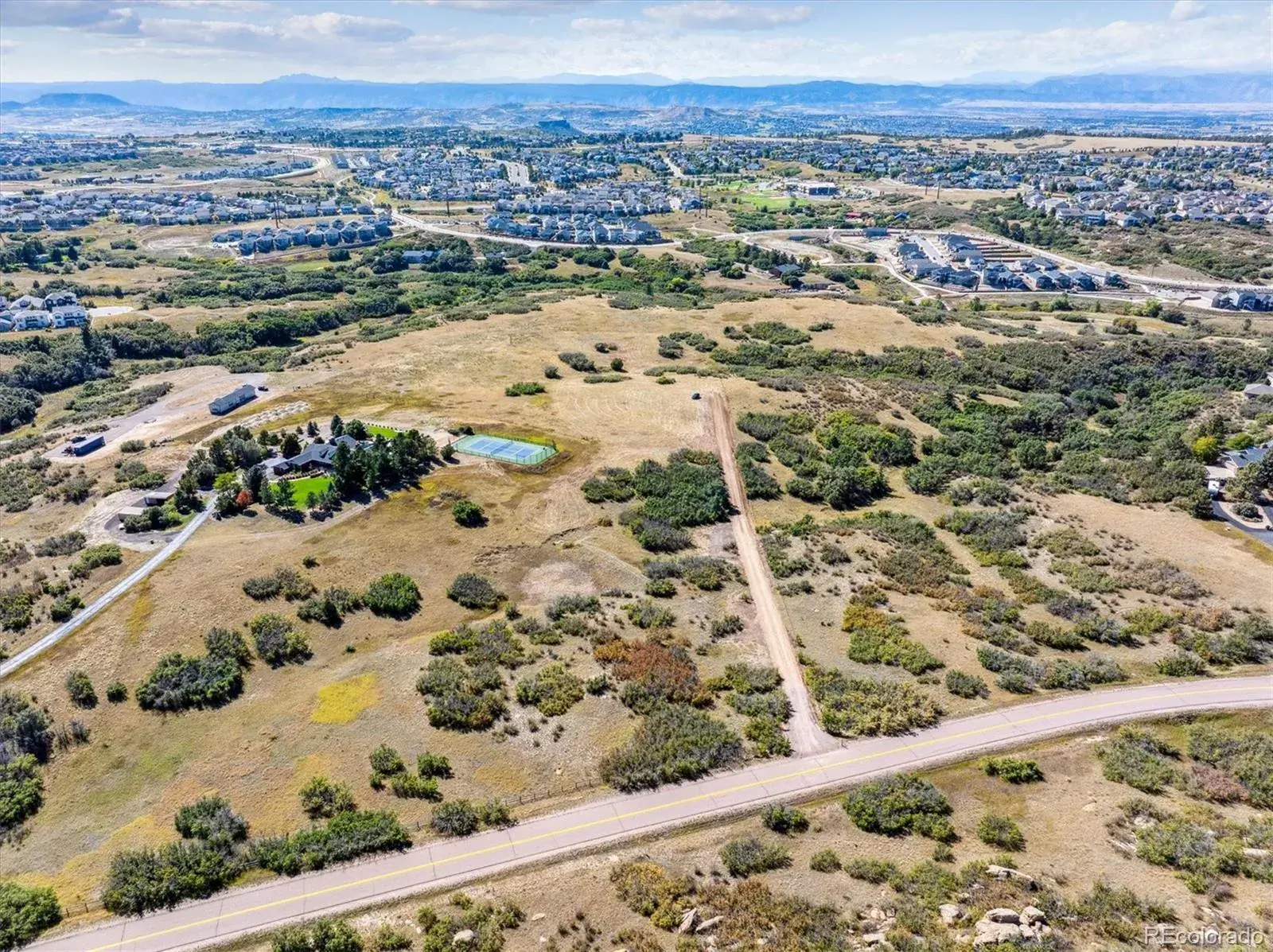 1725 N Rocky View Road Castle Rock CO 80108 | MLS #REC5148496 09272025022800 1600 6