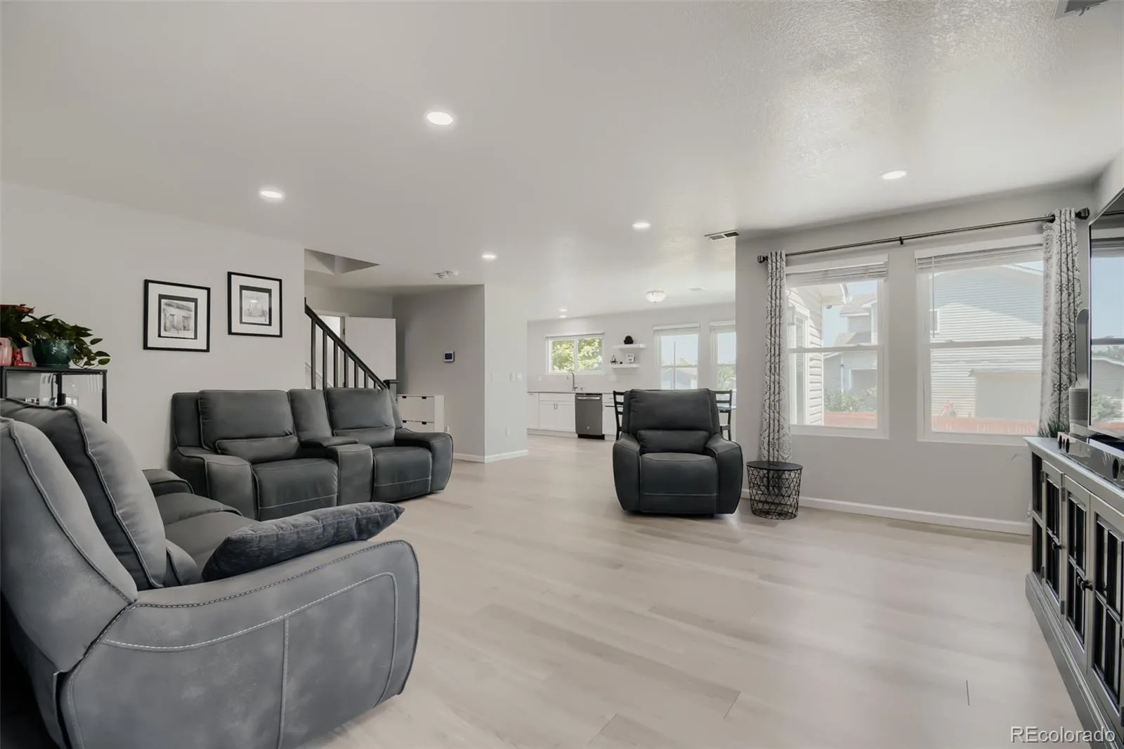 7850 Patricia Drive Denver CO 80229 | MLS #REC5149968 08152026013518 1600 2
