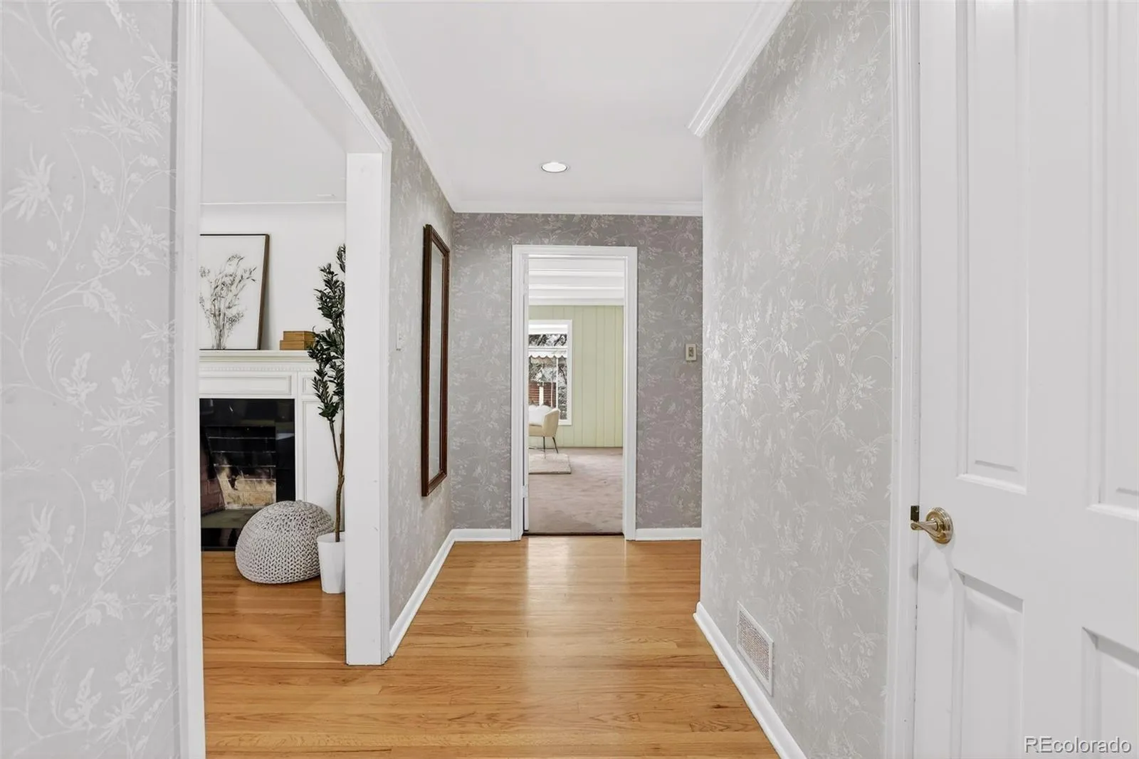 245 Locust Lane Denver CO 80220 MLS #REC5153421 04302026035512 1600 3