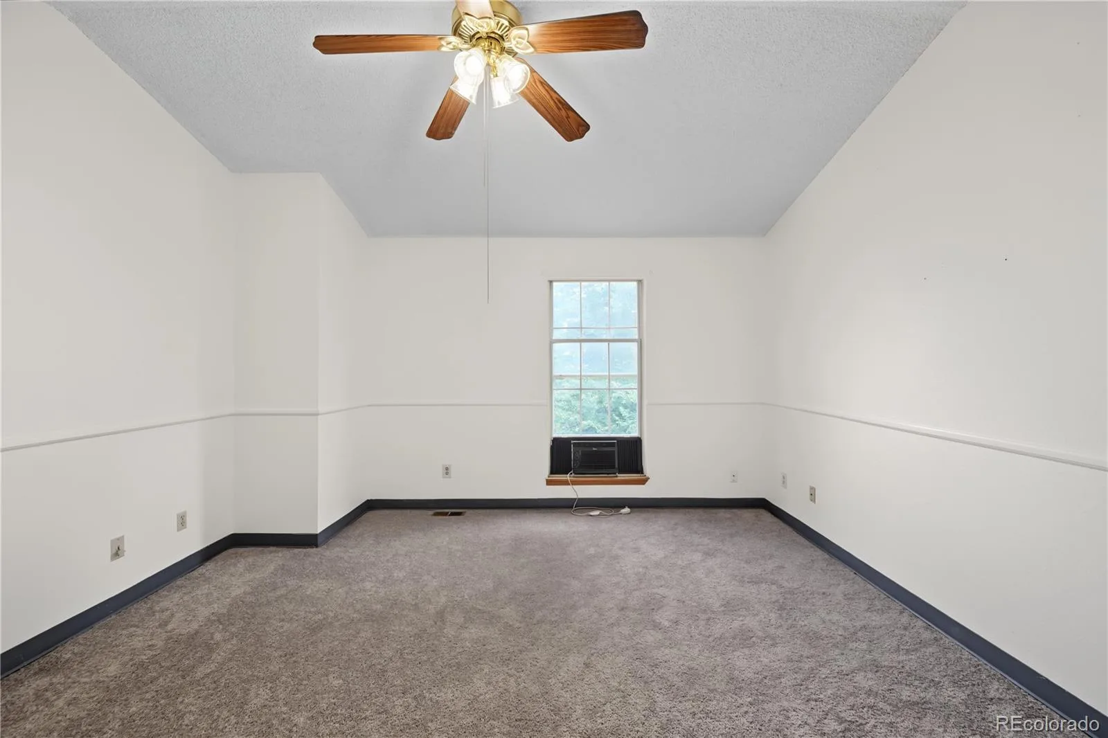 15566 E Louisiana Avenue Aurora CO 80017 | MLS #REC5153906 07302026140824 1600 12